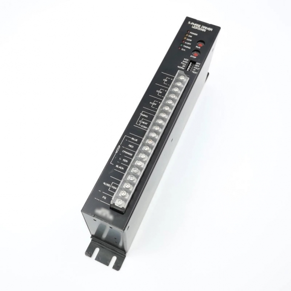 Nouveau pilote 5 phases UDX5114N VEXTA Super Vexta