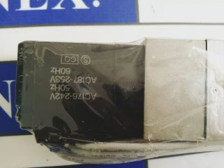 Nouveau VF3330-4G-02 Électrovannes SMC 3 positions centre fermé * LIVRAISON LE JOUR MÊME - 1 UNITÉ SEULEMENT *